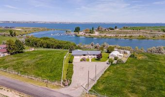 2587 Sparks Ln, American Falls, ID 83211