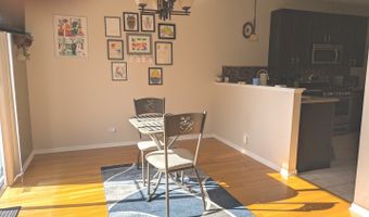 39811 N Long Dr 2, Antioch, IL 60002