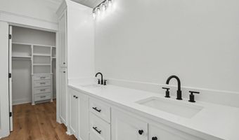 5011 Tennessee St, Bay St. Louis, MS 39520