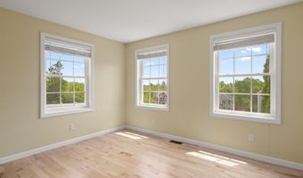 33 Thatcher Way, Barrington, NH 03825