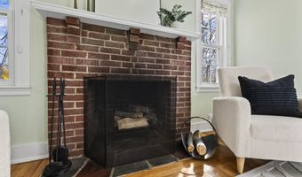 17 US Route One, Falmouth, ME 04105
