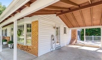 5019 FLEMING Dr, Annandale, VA 22003