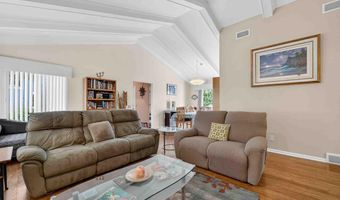 19 Sugar Maple Trl, Madison, WI 53717
