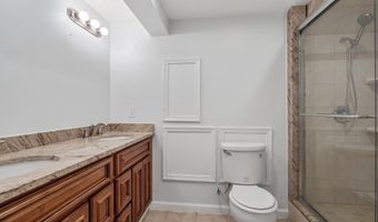 6828 WINTER Ln, Annandale, VA 22003