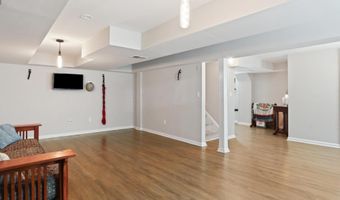 1709 S QUINCY St, Arlington, VA 22204