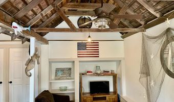 225 Pearl St, Beach Haven, NJ 08008