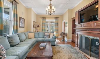 287 Gibbs Ave, Newport, RI 02840