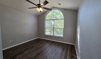 2 Sidebottom Cir, Bella Vista, AR 72714