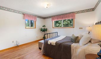 11514 SE WOOD Ave, Milwaukie, OR 97222