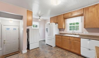 1002 Cedar St, Alexandria, MN 56308