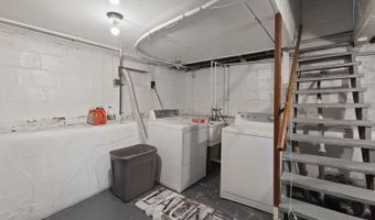 415 W Beecher, Adrian, MI 49221