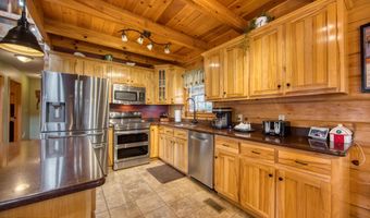 250 Briar Point Rd, Allardt, TN 38504