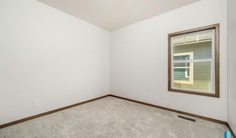 2413 E Tinley St, Brandon, SD 57005