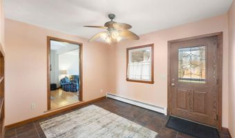 16 Charles St, North Kingstown, RI 02852