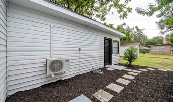 412 OAK St, Auburndale, FL 33823