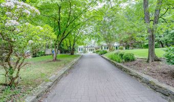 8604 TOBIN Rd, Annandale, VA 22003