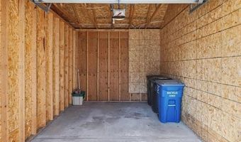 2710 S Knightsbridge Cir, Ann Arbor, MI 48105