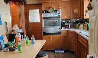 621 E 31st St, Anderson, IN 46016