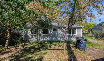 4 Burlingame Ct, Ann Arbor, MI 48108