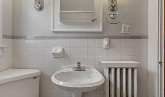28 Tremont St, Albany, NY 12205