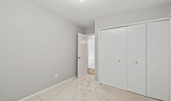 2418 Meadowridge Ct, Ann Arbor, MI 48105