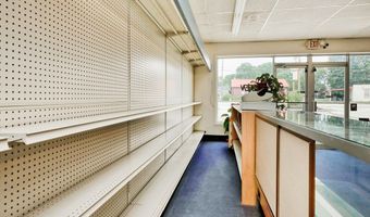 546 E Savannah St, Calhoun Falls, SC 29628