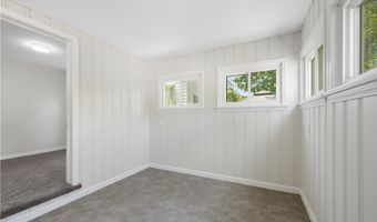 1001 EMMA Ave, Akron, OH 44302