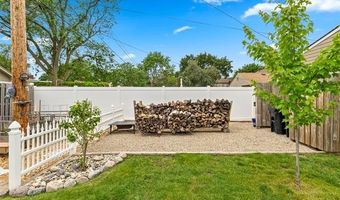 15275 Belmont Ave, Allen Park, MI 48101