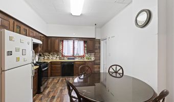 16 Lincoln Ave, Amsterdam, NY 12010