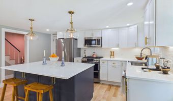 1059 Washington St, Bath, ME 04530