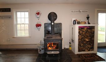 281 Belmont Ave, Belfast, ME 04915