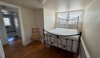 49 Connection St, Newport, RI 02840