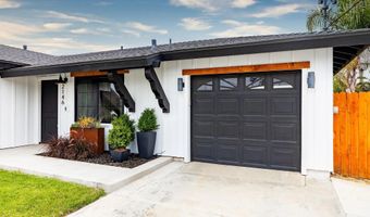 2146 Foster St, Oceanside, CA 92054