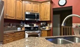 3167 LAKEVIEW Dr, Suamico, WI 54173