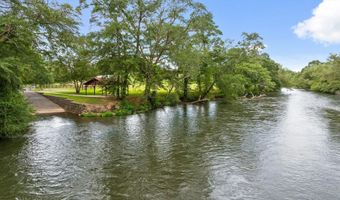 1020 Thomas Rd, Benton, TN 37307