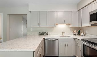 911 BREAKWATER Dr, Annapolis, MD 21403