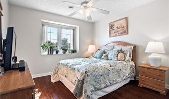 658 Nicole Dr, Amherst, OH 44001