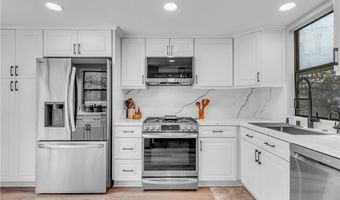 29729 Strawberry Hill Dr, Agoura Hills, CA 91301