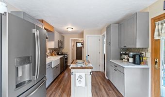 2007 Nolt Dr, Akron, OH 44312