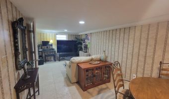 817 N Main St, Aberdeen, SD 57401