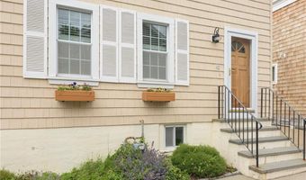40 Holland St, Newport, RI 02840