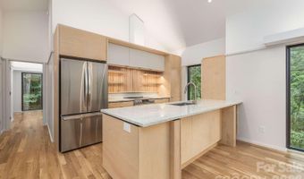 108 Truman Pl, Asheville, NC 28803