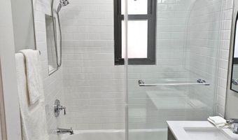 1010 25TH St NW #208, Washington, DC 20037