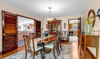28 Doherty Dr, Middletown, NJ 07748