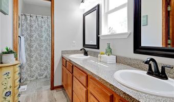 1841 College St, Baldwin City, KS 66006