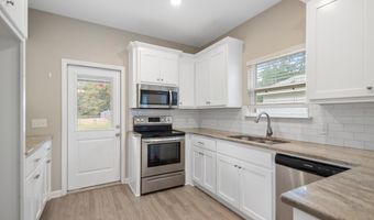 324 Troutt, Benton, AR 72019