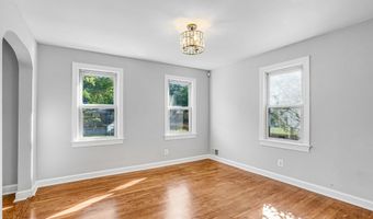 8230 GREGORY Dr, Alexandria, VA 22309