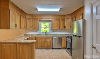 208 Murdock Rd, Bakersville, NC 28705