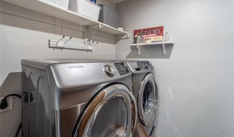 410 Oakwood Ct, Altoona, IA 50009