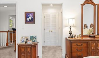 119 Corey Ln, Middletown, RI 02842